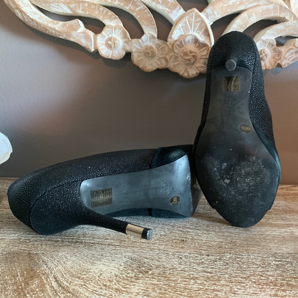 Women’s BCBGeneration Heels Size 6.5 Used - Picture 4 of 4